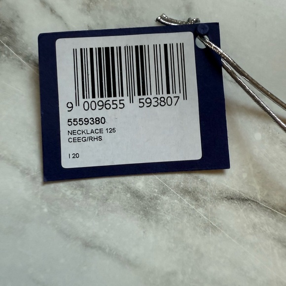 Swarovski Una Angelic Emerald Crystal Necklace NIB - Picture 4 of 7